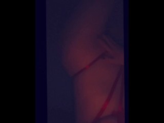 你好！快来我的 OnlyFans 上查看更多内容，我会等待 Xoxo