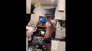 超级可爱的挂男孩