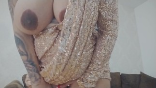 Красивая беременная девушка сексуальная задница и горячая тугая киска