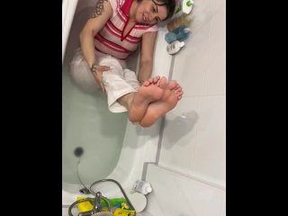 reality, farting, solo female, bathtub