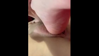 Пятка на киску снова