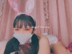 バニーガール、全部のところでイク。日本人　素人　変態　美乳 - Screenshot 1 of 16 - Japanese