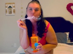 Thick BBW Blows Bubbles!