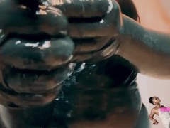 Booty Stretching Time