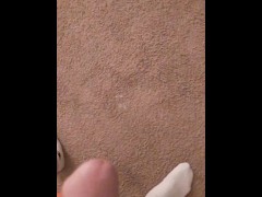 Guy jacking off quick nut. Thinking of milfs.