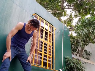 Raba Erre: un Enamorado Eyacula En La Ventana De Su Corazón...