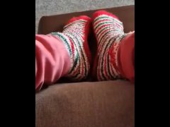 POV YOU'RE ADMIRING MY SEXY DIRTY SOCKS