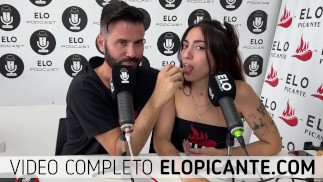 HOW AURA LIKES ORAL SEX