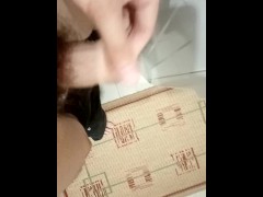 Еще 28, но хуек уже не стоит нормально. Лузер-импотент вонюша филимонов пыжится, ебясь с рукой - Screenshot 5 of 16 - Cuckold