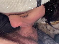 Публичный Минет От Незнакомки Зимой На Улице - Screenshot 9 of 16 - Public Blowjob