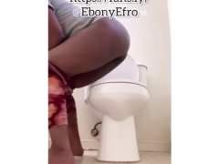 Girl Stands To Pee - Screenshot 10 of 16 - Homemade