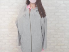 女子大生まな　ピンクのナース服に着替える　197 - Screenshot 9 of 16 - Masturbation