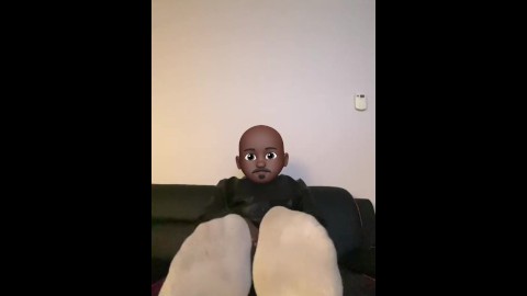 Black Memoji pés masculinos em meias