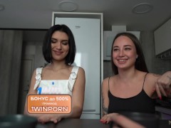 Подружки из колледжа устраивают оргию дома 1/16