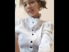 НОВЕНЬКАЯ одноклассница засветила ПИЗДУ - Screenshot 1 of 16 - Fucking