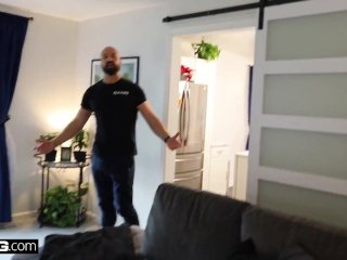 Bang Surprise - Busty Blonde Babe Bailey Brooke Got Her Pussy Stretched By Sean Lawless screenshot number 0