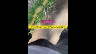 Rica ereccion en el parque publico
