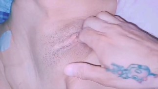 НЕБОЛЬШОЙ МАССАЖ КРАСИВОГО ВЛАГАЛИЩА МОЕЙ ЖЕНЫ С НЕСКОЛЬКИМИ ОРГАЗМАМИ