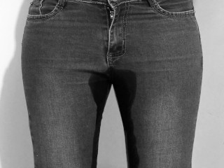 MILF Delgada Mea En Jeans.