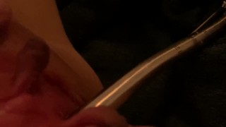 Opwarmen en dubbel klinkende staafpenetratie van urethra tijdens het spelen met mijn poesje, rand, clit