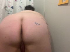 BBW shakes ass while fat pussy shows