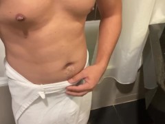 Bathroom Fun - Screenshot 1 of 16 - Handjob