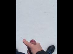 Quick Time! - Screenshot 9 of 16 - Public Masturbation
