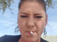 FreewayPussyShow - Screenshot 7 of 16 - Smoking Fetish