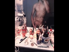 Naughty boy masturbates in his stepsister's bathroom 🍆🥵