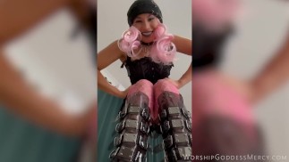 Goth Giantess Crushes You Under Her Boots