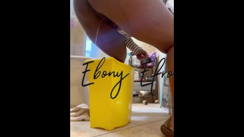Ebony-girl-pees