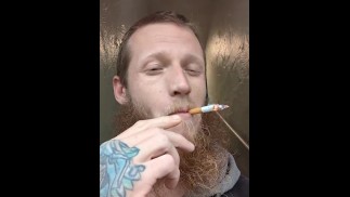 强力抽烟 🚬💨