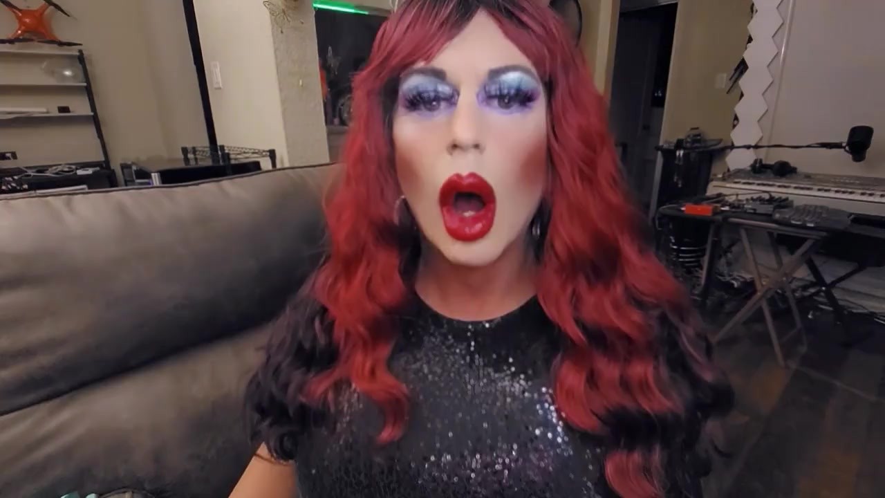 Heavy makeup porn