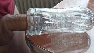 Cum trap primer plano! ¡Un juguete de muñeca usado lleno de esperma! 🔥💦🔥💦🔥💦
