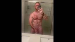 肌肉发达的家伙抚摸 BWC