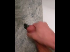 Cum on the bathroom counter - Screenshot 6 of 16 - Latin