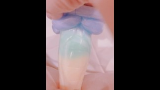 Мастурбация члена радужного дракона