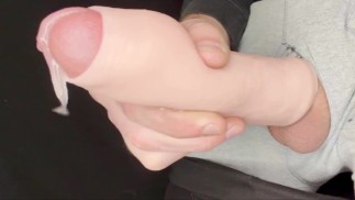 巨大的未切割包皮公鸡玩具大量射精近距离巨大负载