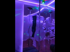 Naejae teases on pole after putting on bling