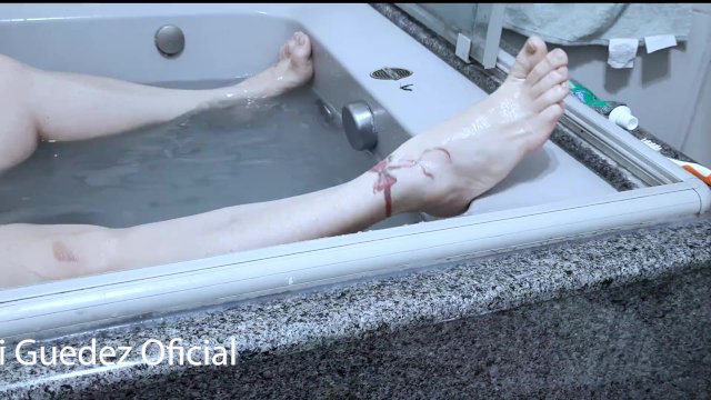 Watch Bondage Video:baixo pra cima fazendo esses peitões lindos da morena