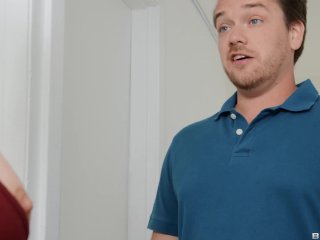 My Friend's Mom's Pussy - Lexi Luna / Brazzers screenshot number 0