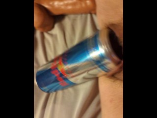 Follando Una Enorme Lata De RedBull