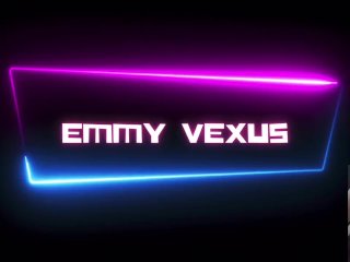 Quick strip tease before class 😘