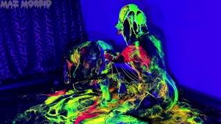 UV-gasmasker latex gimp dubbel anaal vuistneuken met Patricia en Maz Morbid