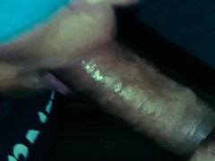 Sucking the cum out of his dick 💋