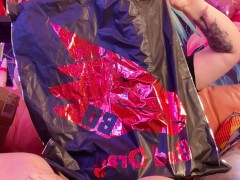 Bad Dragon Chance Unflared XL unpacking - Screenshot 14 of 16 - Sex Toy