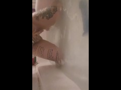 Bathroom orgasms - Screenshot 2 of 16 - Orgasm