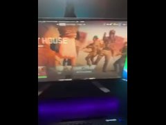 Twitch Streamer naked while streaming