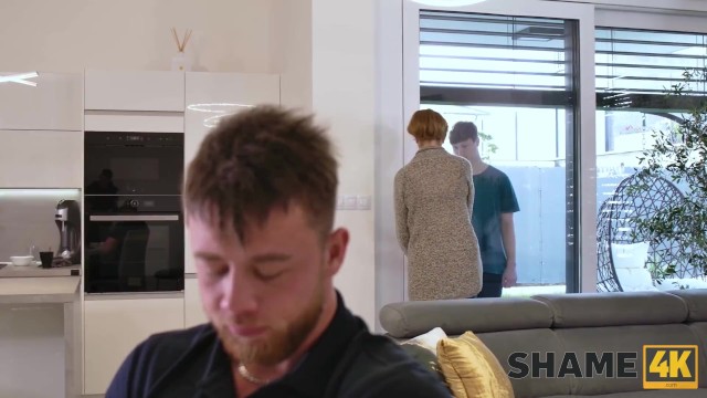České porno - nevěrná česká manželka a vydírání chlapcem - Jenporno.cz