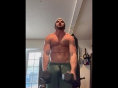 Lifting weights - Screenshot 11 of 16 - Lifting